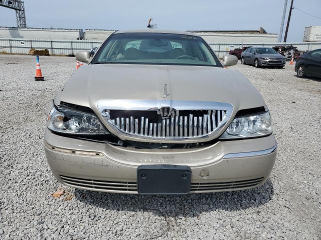 1LNHM81W04Y622559 - 2004 LINCOLN TOWN CAR EXECUTIVE Թուխ լուսանկար 5
