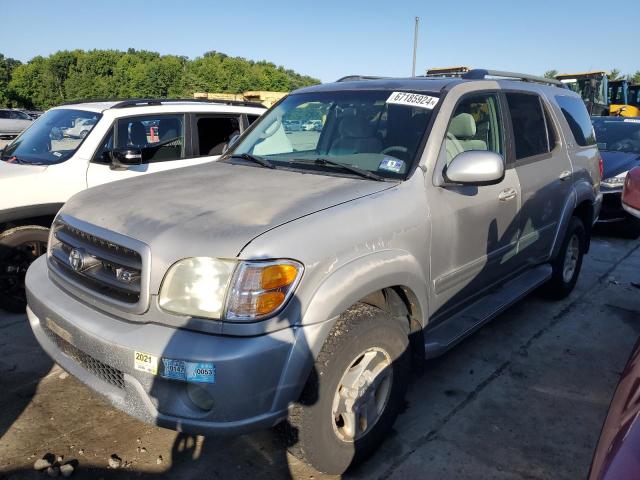 2004 TOYOTA SEQUOIA SR5, 