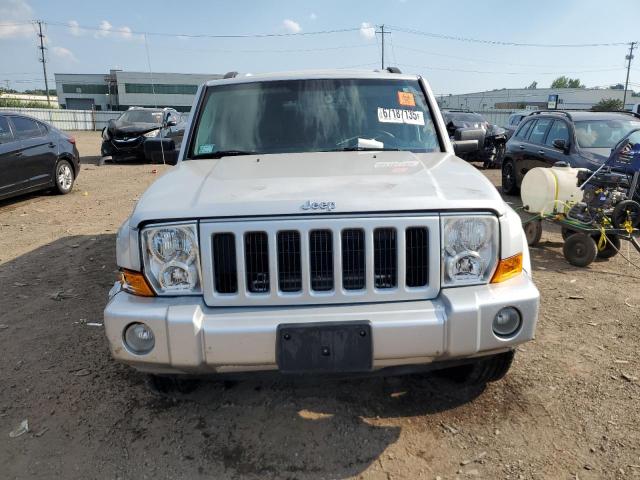 1J8HG48K36C149532 - 2006 JEEP COMMANDER SILVER photo 5