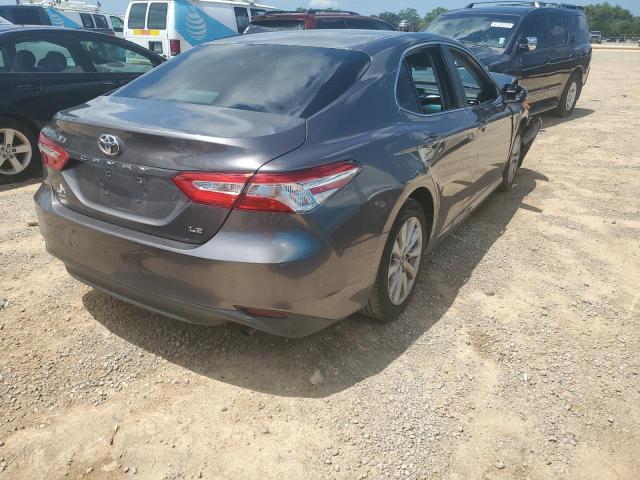 4T1B11HK3JU032786 - 2018 TOYOTA CAMRY L 灰色 照片 3