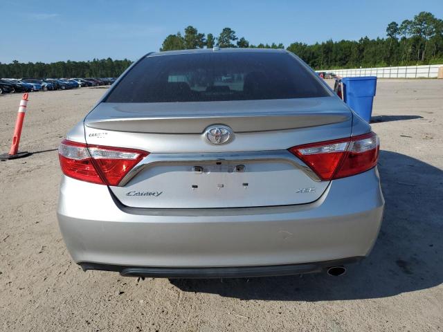 4T1BF1FK5HU350438 - 2017 TOYOTA CAMRY LE SILVER photo 6
