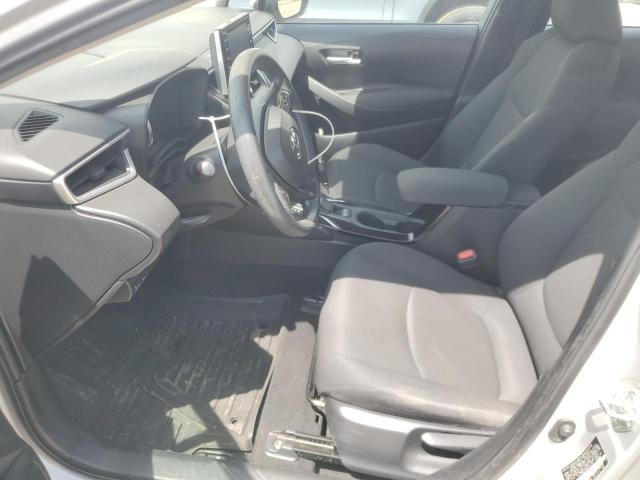 5YFEPMAE9MP230120 - 2021 TOYOTA COROLLA LE ვერცხლისფერი ფოტო 7