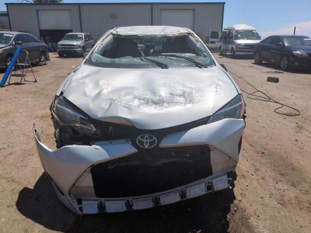 2T1BURHE8HC868959 - 2017 TOYOTA COROLLA L 银色 照片 5