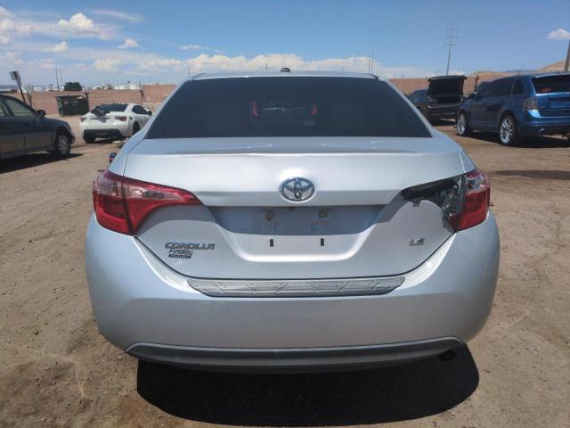 2T1BURHE8HC868959 - 2017 TOYOTA COROLLA L 银色 照片 6