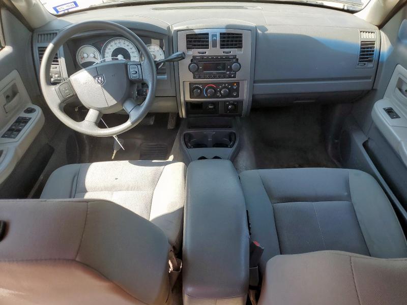 1D7HW48N36S714975 - 2006 DODGE DAKOTA QUAD SLT GRAY photo 8