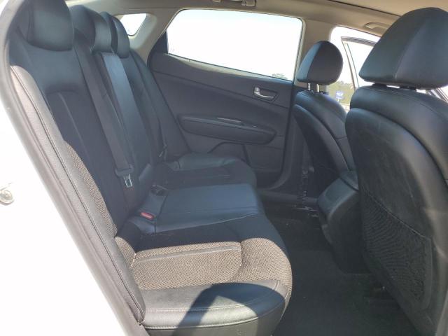 5XXGT4L31KG287062 - 2019 KIA OPTIMA LX 白色 照片 10