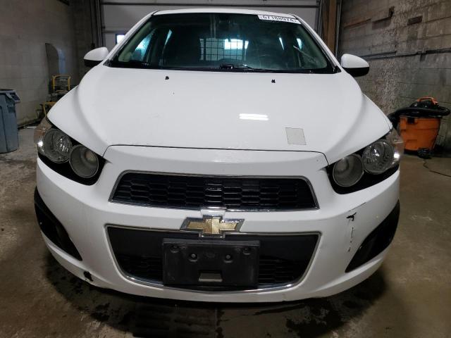 1G1JA6SH2G4175398 - 2016 CHEVROLET SONIC LS თეთრი ფოტო 5