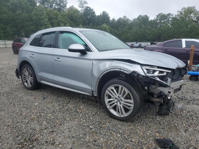 WA1BNAFY2J2103255 - 2018 AUDI Q5 PREMIUM PLUS SILVER photo 4