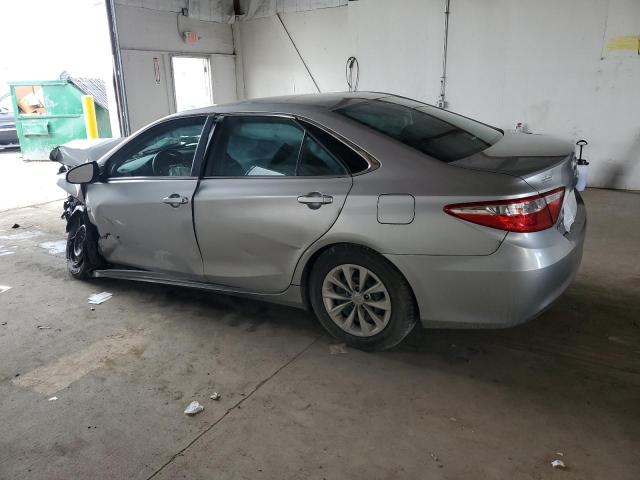 4T1BF1FK4GU203834 - 2016 TOYOTA CAMRY LE SILVER photo 2