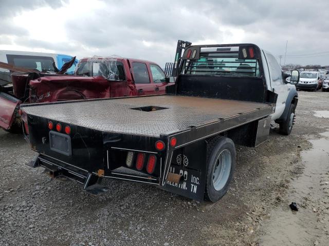 1FDAF56P37EB33719 - 2007 FORD F550 SUPER DUTY WHITE photo 3