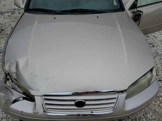 4T1BG22K4WU255391 - 1998 TOYOTA CAMRY CE TAN photo 11
