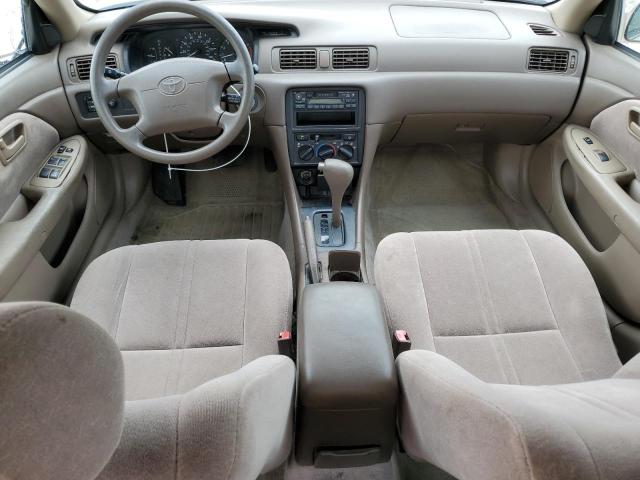 4T1BG22K4WU255391 - 1998 TOYOTA CAMRY CE TAN photo 8