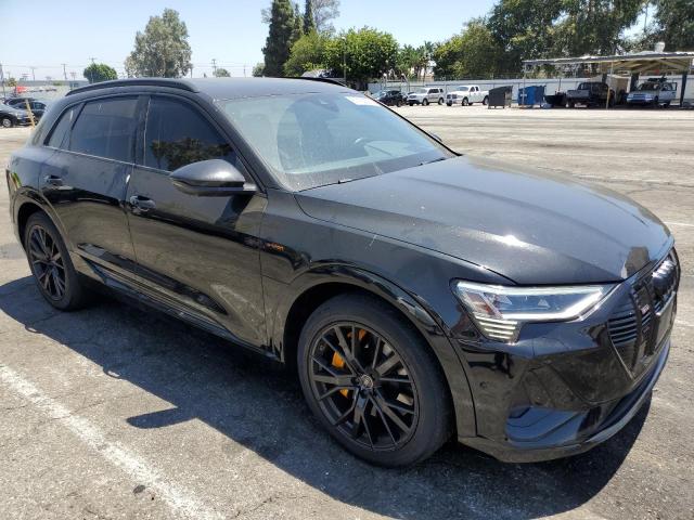 WA1VABGE6NB039617 - 2022 AUDI E-TRON CHRONOS BLACK photo 4