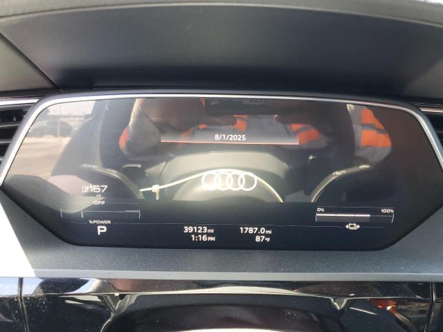WA1VABGE6NB039617 - 2022 AUDI E-TRON CHRONOS BLACK photo 9
