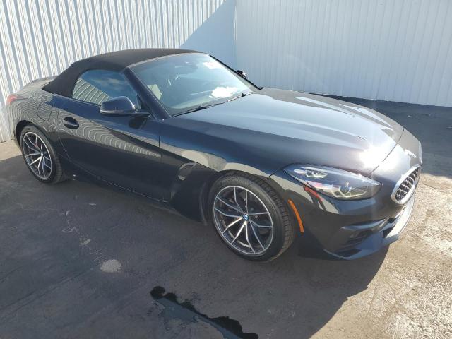 WBAHF3C03MWX26062 - 2021 BMW Z4 SDRIVE30I BLACK photo 4