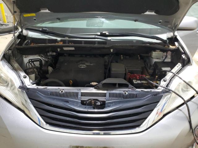 5TDKK3DCXCS211426 - 2012 TOYOTA SIENNA LE فضي صورة 12