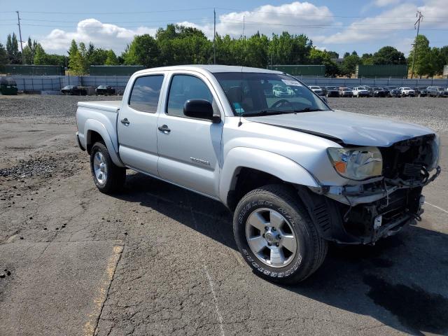 5TEJU62N06Z160523 - 2006 TOYOTA TACOMA DOUBLE CAB PRERUNNER SILVER photo 4