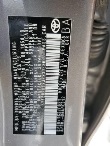 5YFBURHE9JP830386 - 2018 TOYOTA COROLLA L GRAY photo 12