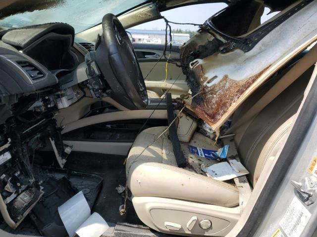 3LN6L5FC3HR612605 - 2017 LINCOLN MKZ RESERVE Күміс фото 7