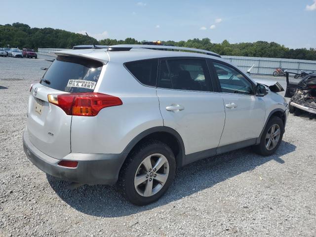 2T3WFREV1FW233052 - 2015 TOYOTA RAV4 XLE SILVER photo 3