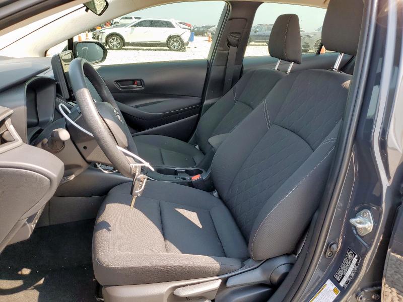 JTDBCMFE5S3087907 - 2025 TOYOTA COROLLA LE CHARCOAL photo 7