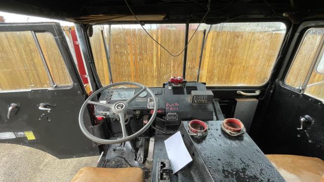 MB685FC1137 - 1997 MACK 400 RED photo 9