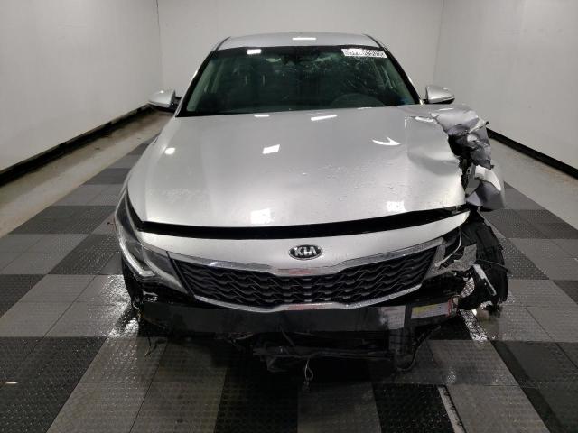 5XXGT4L37KG376036 - 2019 KIA OPTIMA LX Plata foto 5
