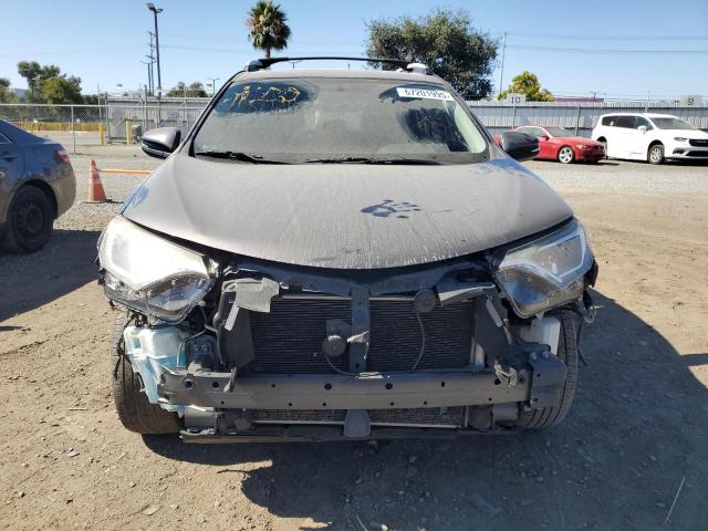 JTMWFREV3GJ083140 - 2016 TOYOTA RAV4 XLE GRAY photo 5