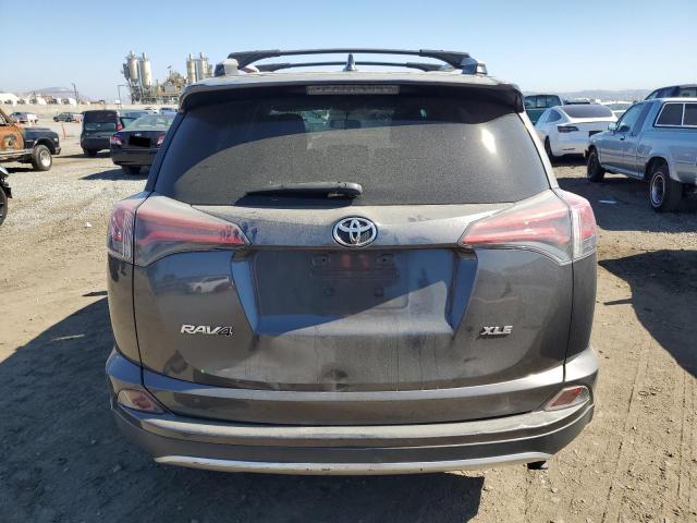 JTMWFREV3GJ083140 - 2016 TOYOTA RAV4 XLE GRAY photo 6