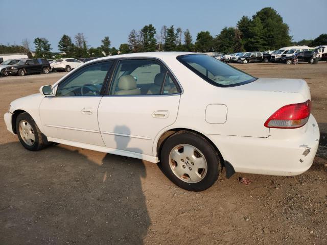 1HGCG16502A063471 - 2002 HONDA ACCORD EX WHITE photo 2