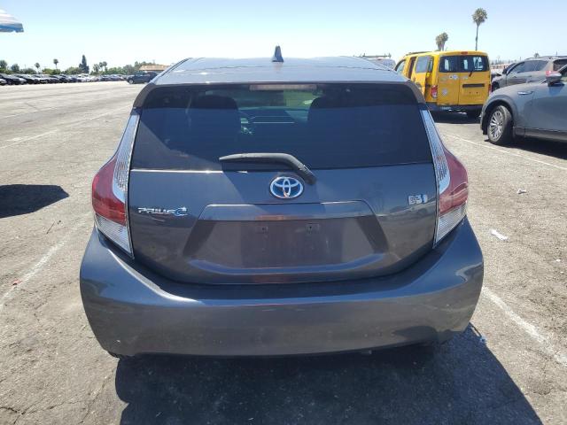 JTDKDTB38G1123815 - 2016 TOYOTA PRIUS C GRAY photo 6