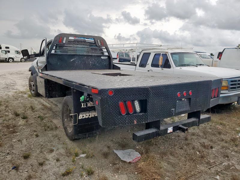 3C7WRMBL1JG400843 - 2018 RAM 5500 Beyaz fotoğraf 3