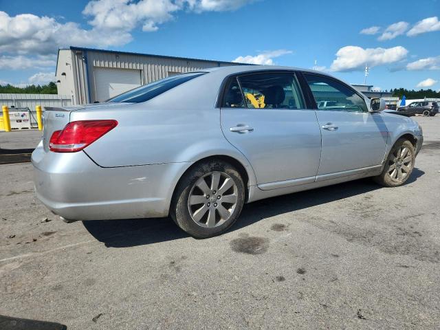 4T1BK36BX5U005005 - 2005 TOYOTA AVALON XL SILVER photo 3