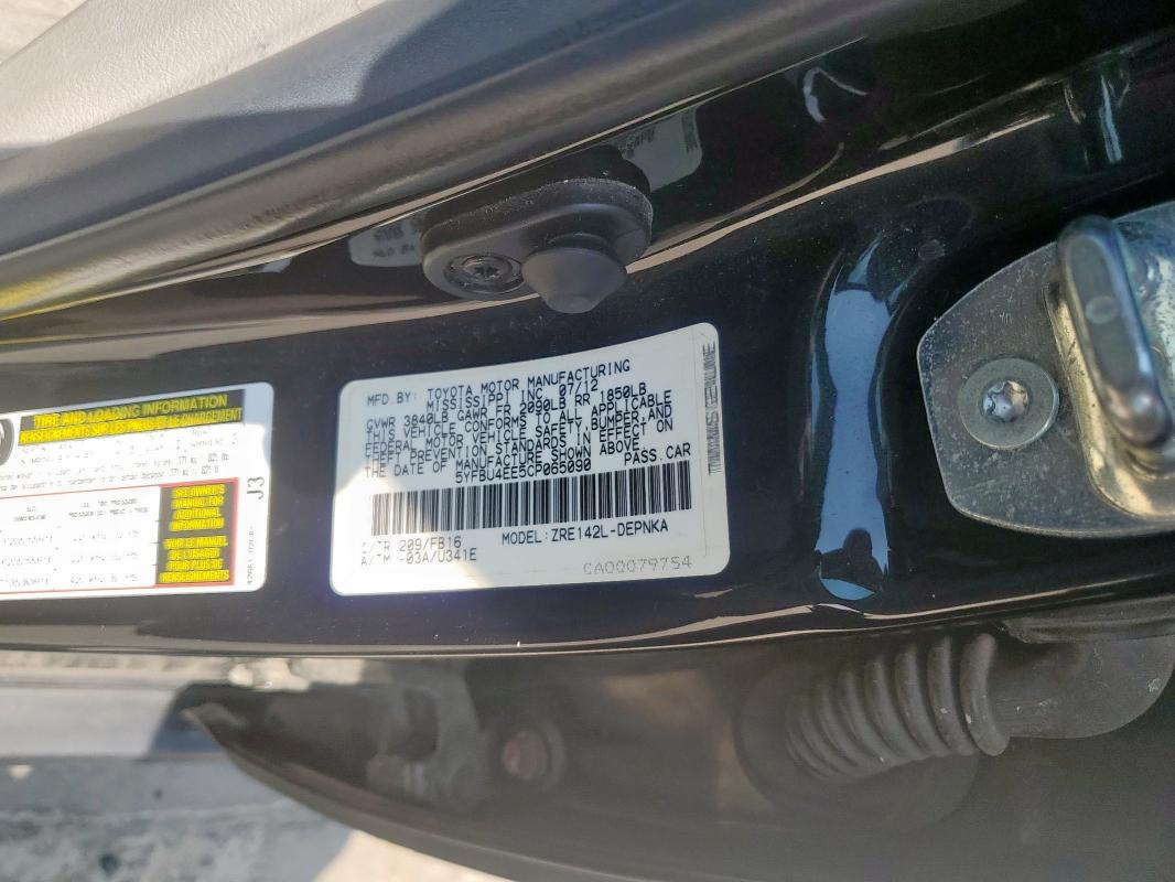 5YFBU4EE5CP065090 - 2012 TOYOTA COROLLA BASE Noir photo 12