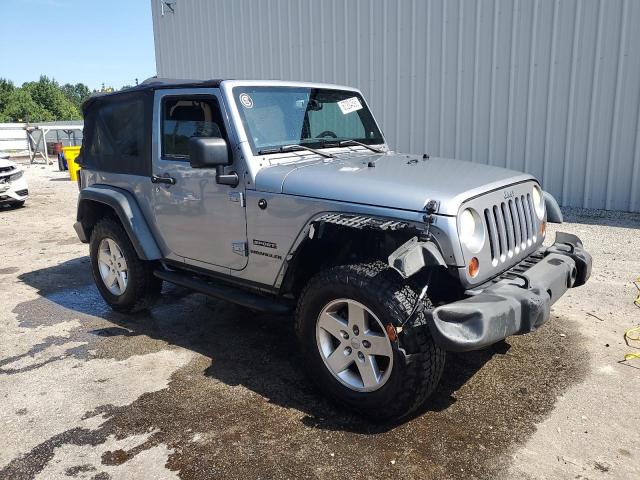 1C4GJWAG7DL602599 - 2013 JEEP WRANGLER SPORT 银色 照片 4