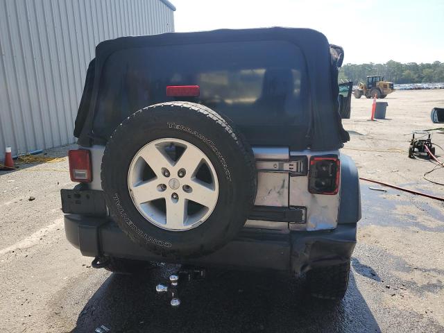 1C4GJWAG7DL602599 - 2013 JEEP WRANGLER SPORT 银色 照片 6