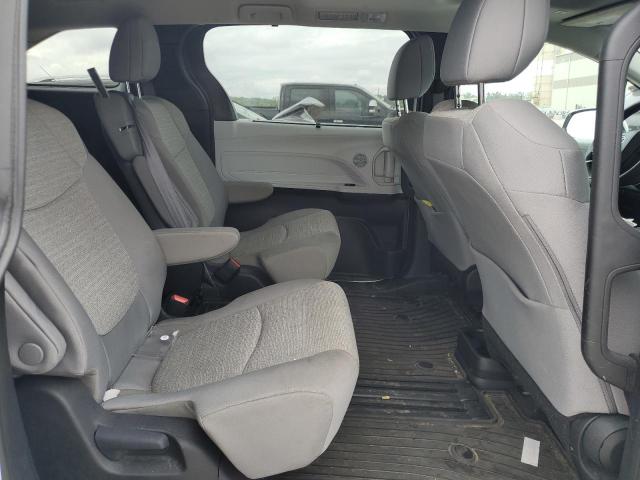 5TDBRKEC9SS235025 - 2025 TOYOTA SIENNA LE 白色 照片 11