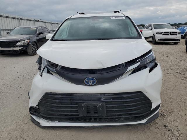 5TDBRKEC9SS235025 - 2025 TOYOTA SIENNA LE 白色 照片 5