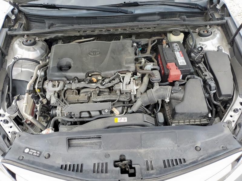 4T1B11HK5JU096540 - 2018 TOYOTA CAMRY L 银色 照片 11