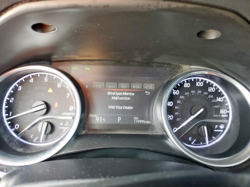 4T1B11HK5JU096540 - 2018 TOYOTA CAMRY L 银色 照片 9