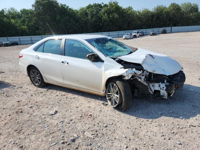 4T1BF1FK5GU141117 - 2016 TOYOTA CAMRY LE WHITE photo 4