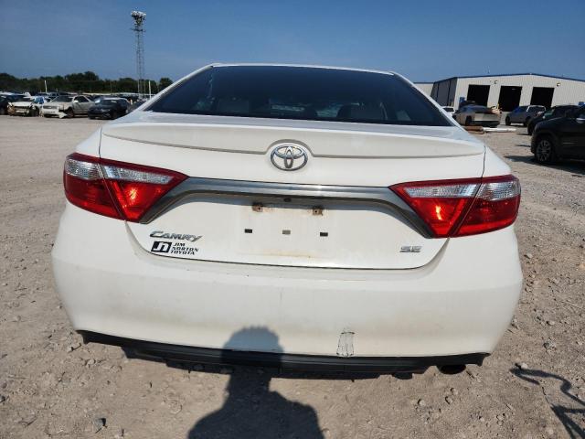 4T1BF1FK5GU141117 - 2016 TOYOTA CAMRY LE WHITE photo 6