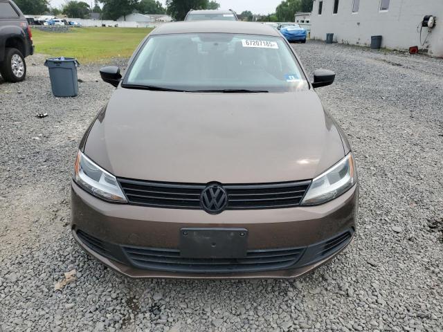3VW2K7AJ0EM251105 - 2014 VOLKSWAGEN JETTA BASE BROWN photo 5