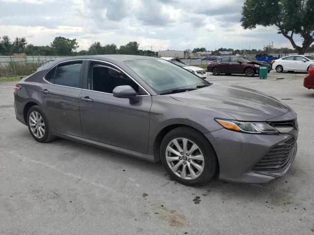 4T1B11HK4KU690215 - 2019 TOYOTA CAMRY L GRAY photo 4