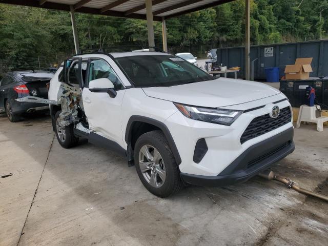 2T3P1RFV9PW388158 - 2023 TOYOTA RAV4 XLE WHITE photo 4