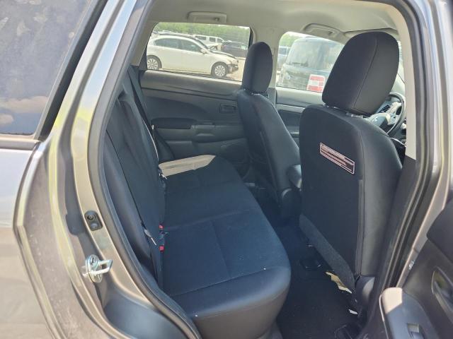 4A4AR3AU1FE040055 - 2015 MITSUBISHI OUTLANDER ES Grau Foto 11