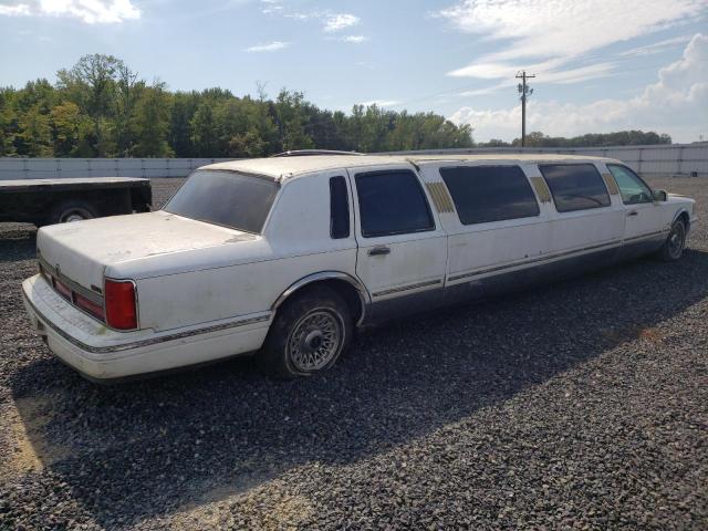 1LNLM81W1TY721948 - 1996 LINCOLN TOWN CAR EXECUTIVE WHITE photo 3