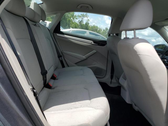 1VWAT7A31HC018575 - 2017 VOLKSWAGEN PASSAT S Сірий фото 10