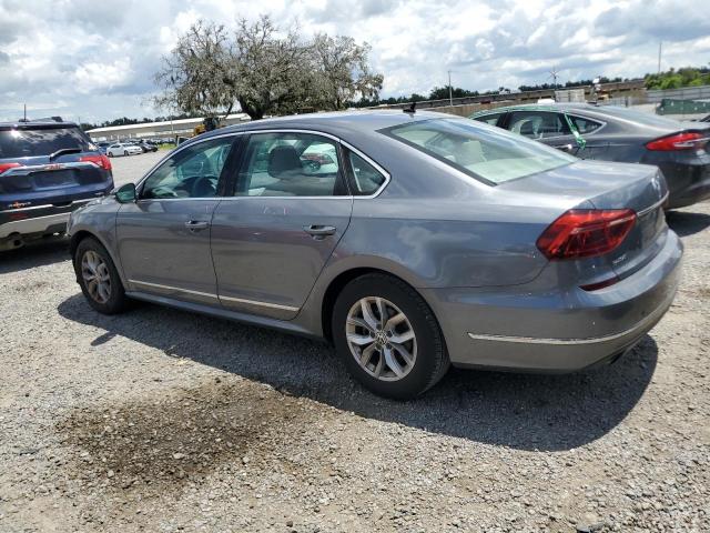 1VWAT7A31HC018575 - 2017 VOLKSWAGEN PASSAT S Сірий фото 2