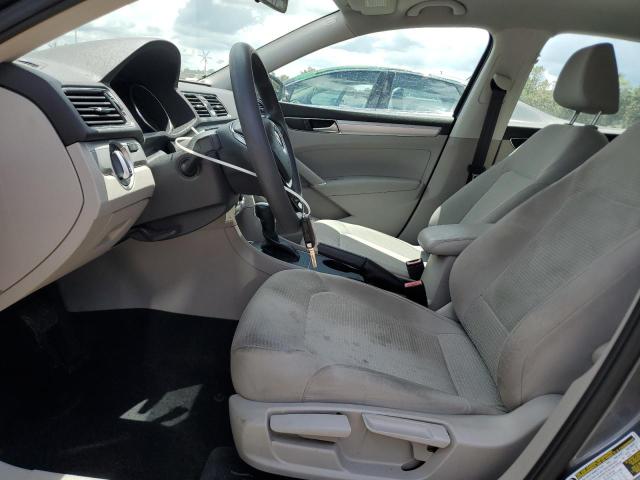 1VWAT7A31HC018575 - 2017 VOLKSWAGEN PASSAT S Сірий фото 7